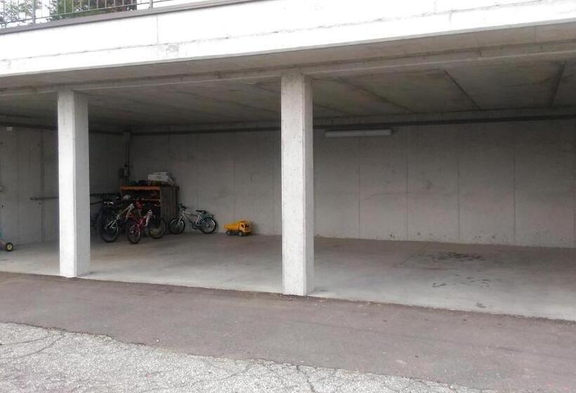 בית מלון כפרי Agritur Rizzi Di Inama Ugo