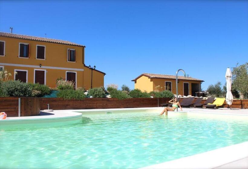 فندق Agriturismo Tenuta Belvedere