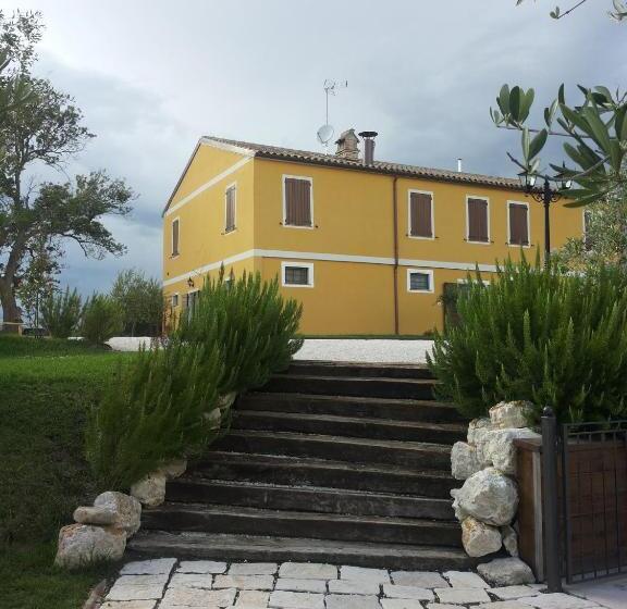 فندق Agriturismo Tenuta Belvedere