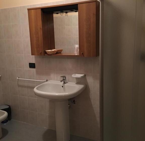 ホテル Albergo Ristorante Dosso Alto