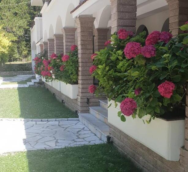 호텔 Alpin Llogara