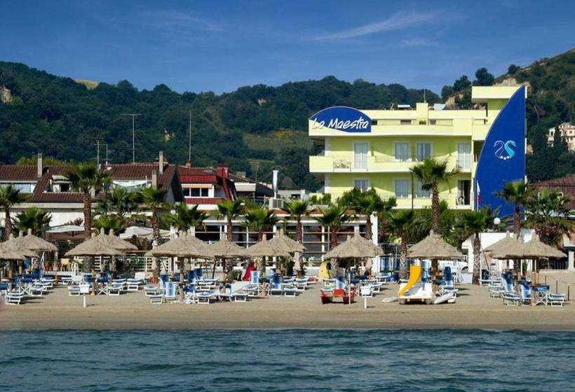 ホテル La Maestra