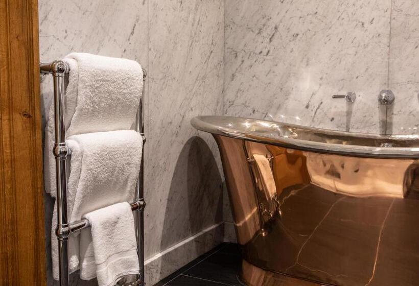 Отель Mingary Castle Restaurant With Rooms