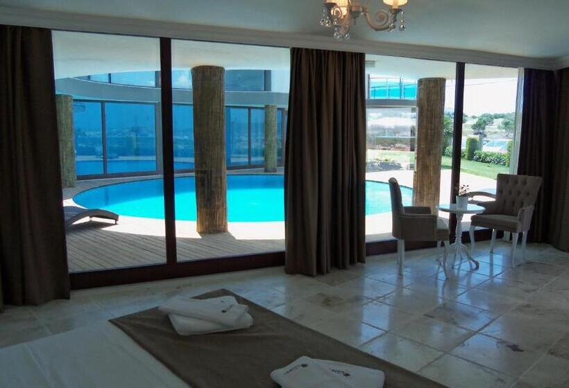 Отель Alaçatı çınar Boutique