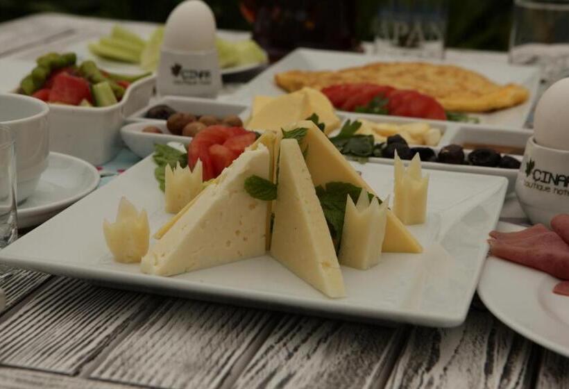 Отель Alaçatı çınar Boutique