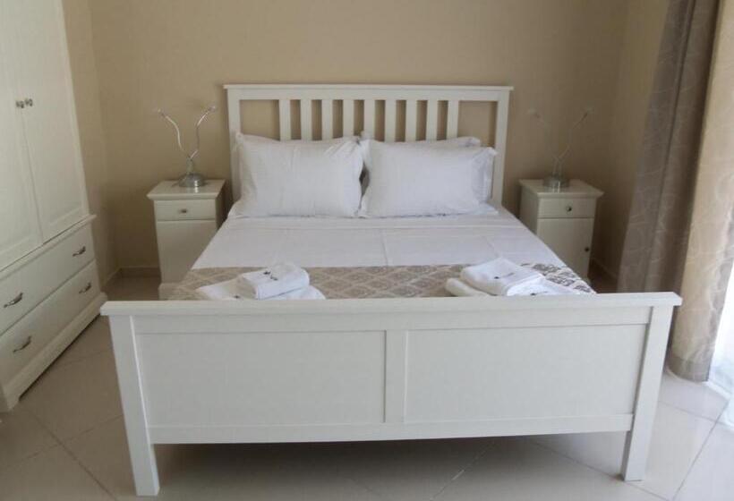 Отель Alaçatı çınar Boutique