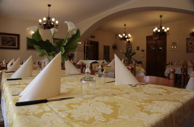 فندق Ristorante Vittoria