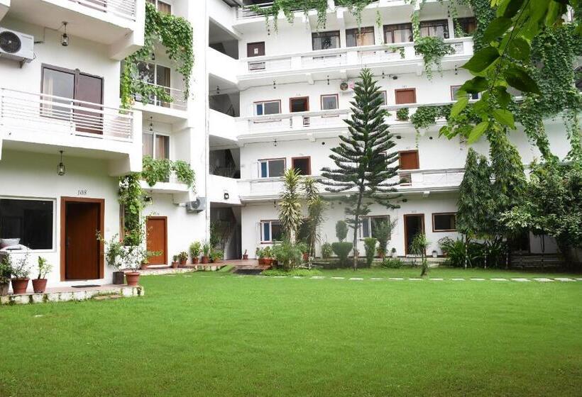 ホテル Shivansh Inn Resort