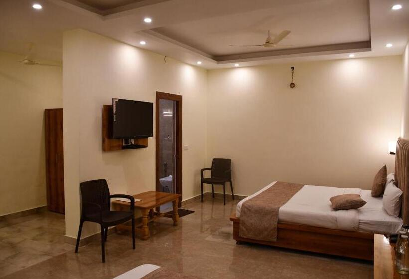 ホテル Shivansh Inn Resort