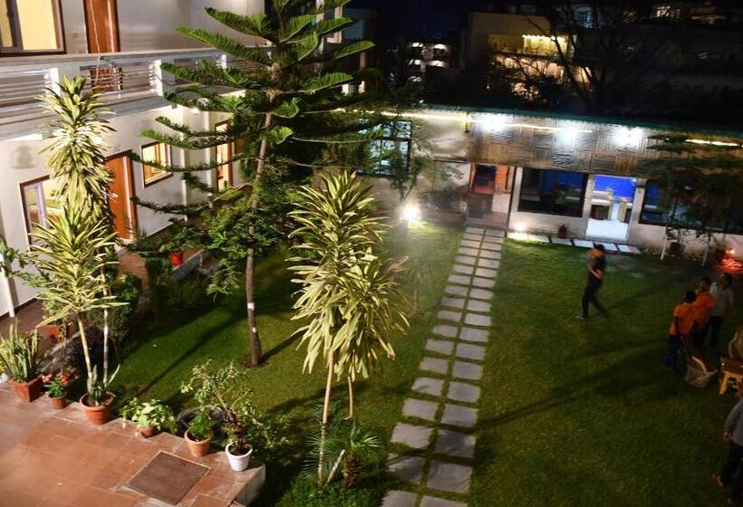 ホテル Shivansh Inn Resort