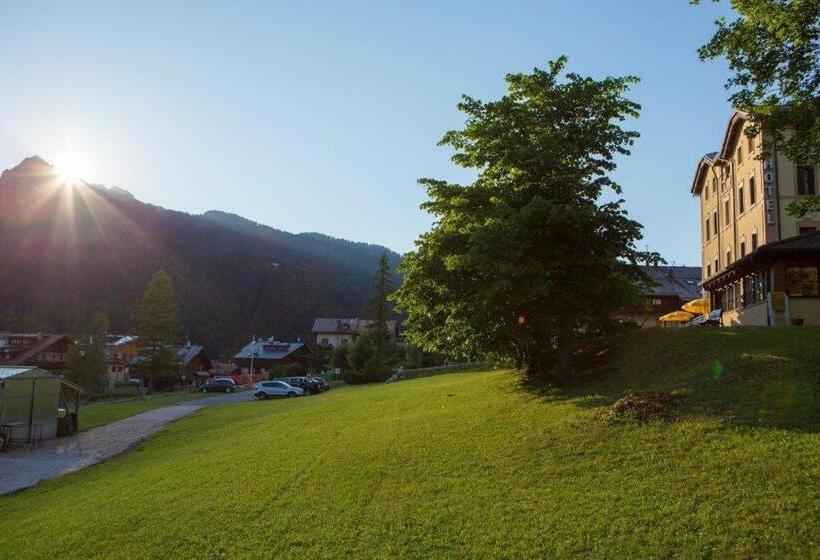 ホテル Villa Trieste