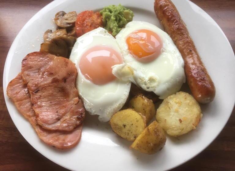 House On The Hill Bed And Breakfast