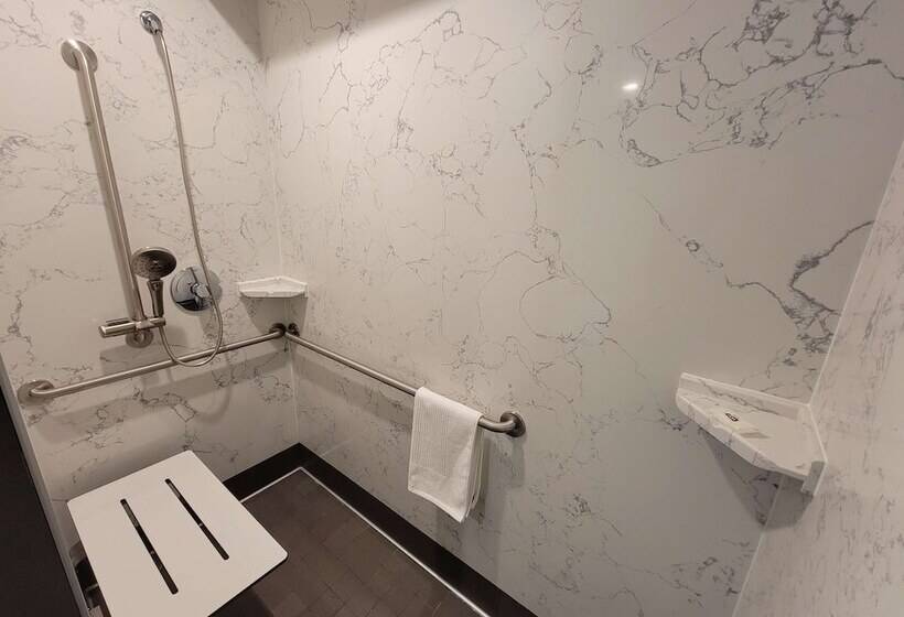 فندق على الطريق Signature Inn Santa Clara