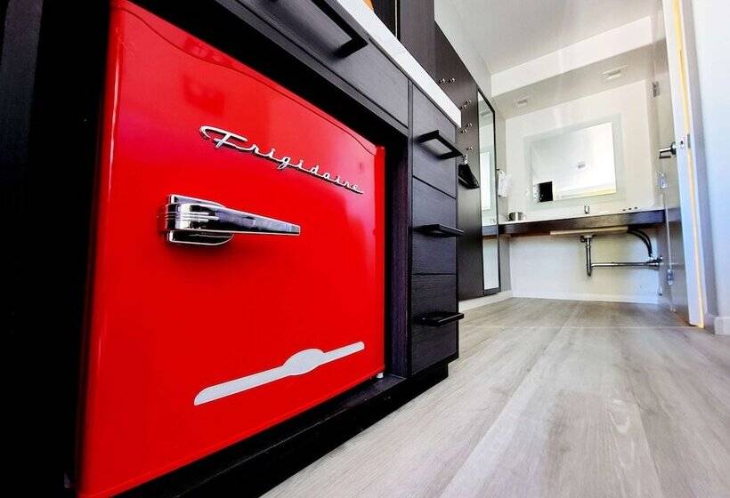 فندق على الطريق Signature Inn Santa Clara