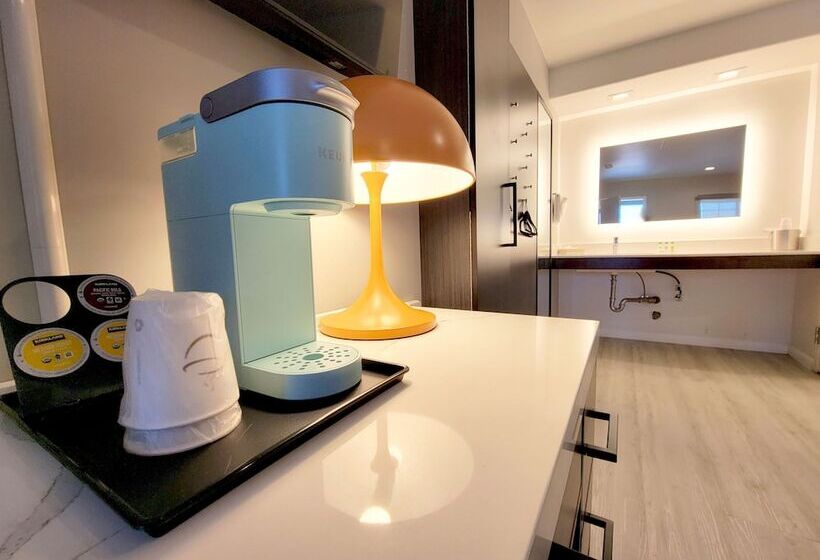 فندق على الطريق Signature Inn Santa Clara