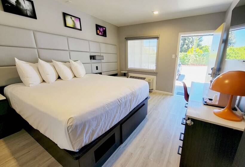 فندق على الطريق Signature Inn Santa Clara