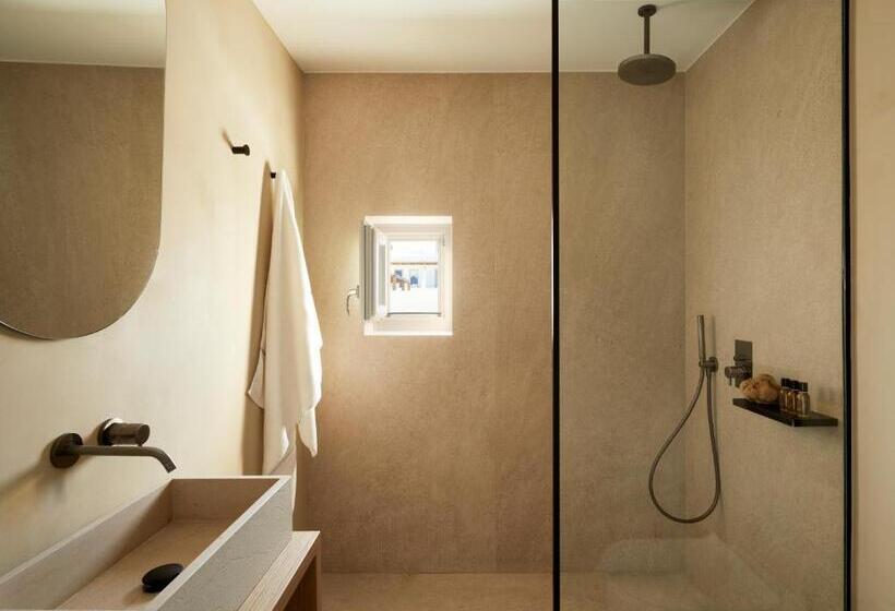 Parocks Luxury Hotel & Spa