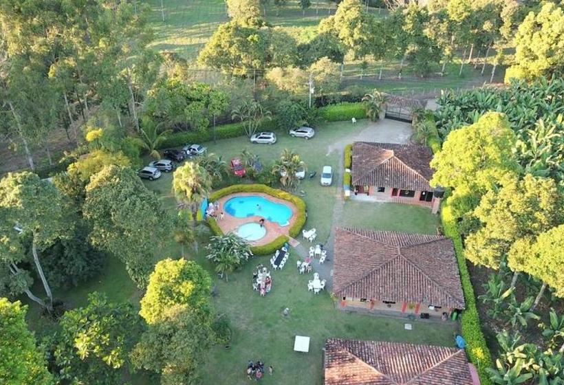 Пансион Finca Hotel Cabaña Fercho