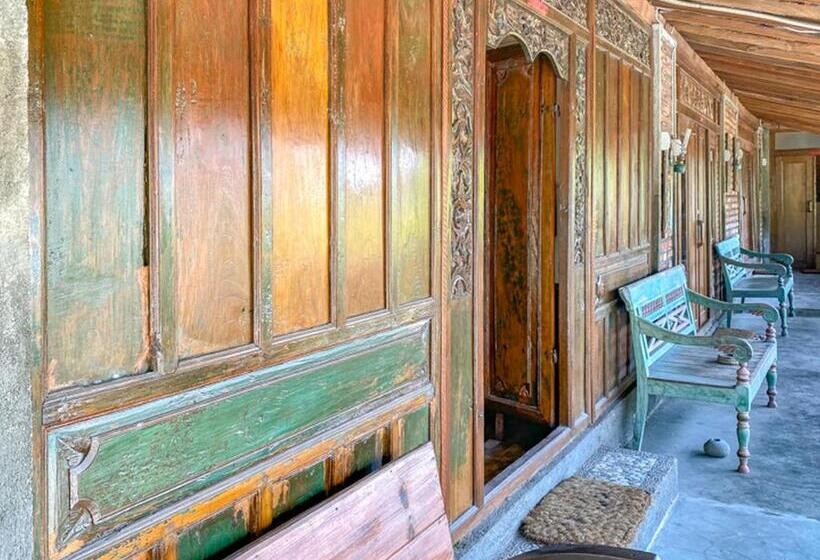 ペンション Griya Gribig Guest House Mitra Reddoorz