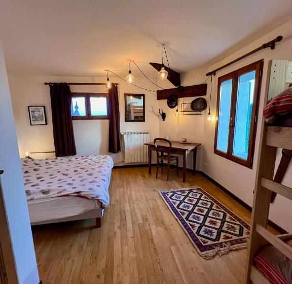 Пансион Les Garennes