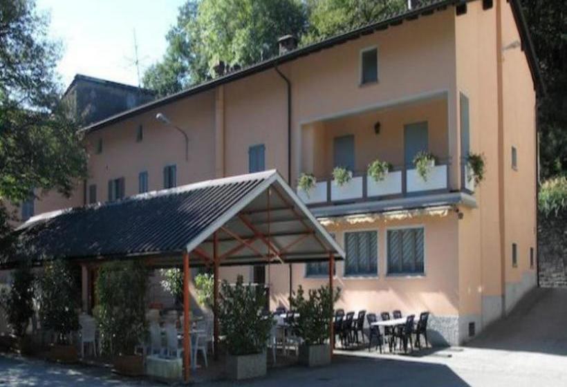 펜션 Ristorante Dosso