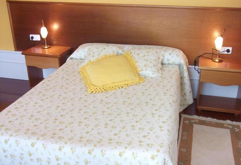 펜션 Val De Serantes