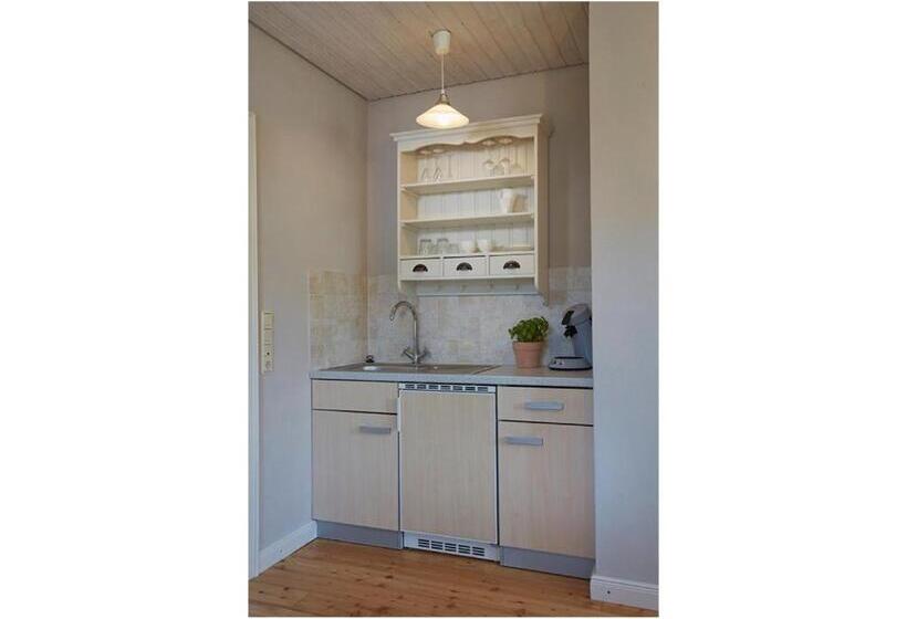 Пансион Weingut & Gästehaus Giwergreif