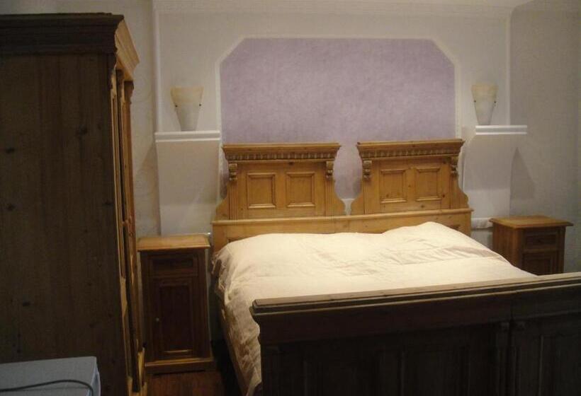 Sághegy Fogadó és Panzió