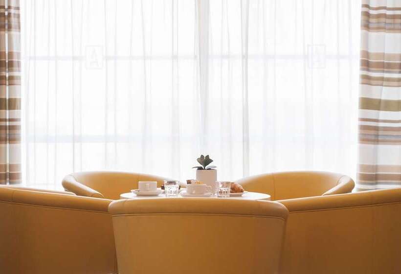 هتل Rooms By Alexandra