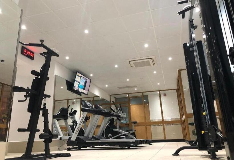 هتل Rooms By Alexandra