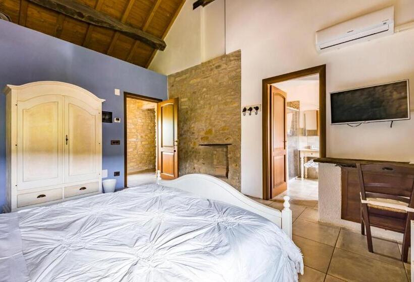 בית מלון כפרי Agriturismo Il Salice