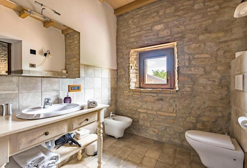 בית מלון כפרי Agriturismo Il Salice