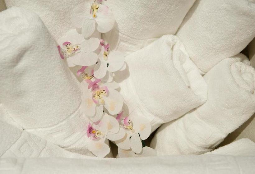 Aparthotel Capitolina