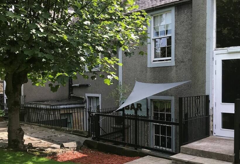 Ashtree House Hotel, Glasgow Airport & Paisley