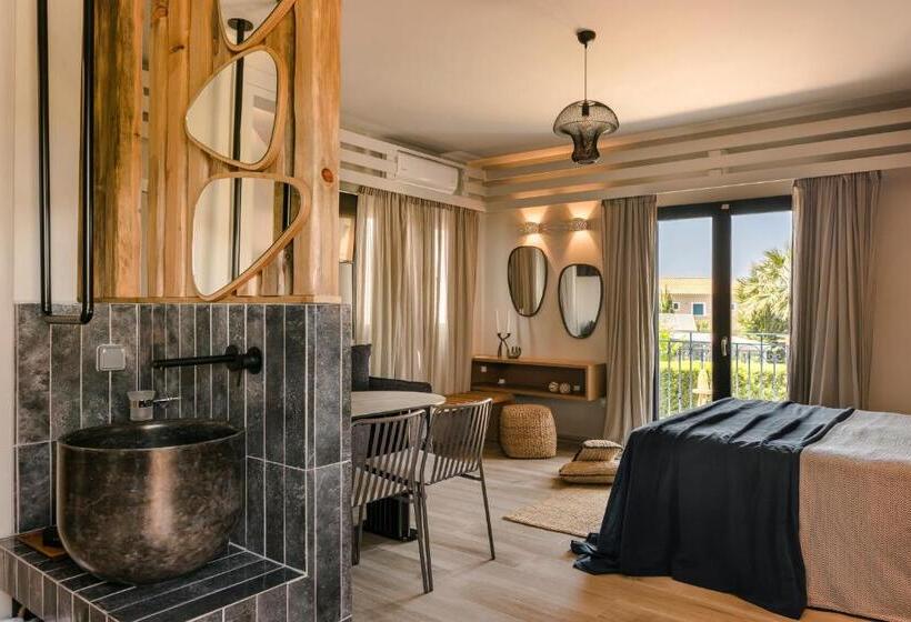 Avithos Resort