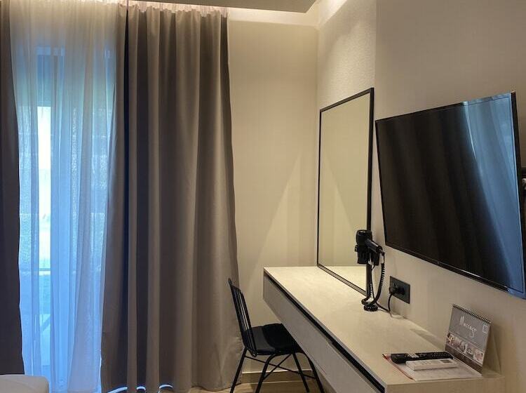 Barbie Hotel Apartments