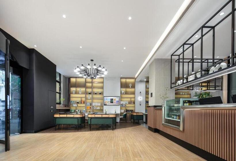 Atour X Hotel Shanghai Xujiahui Sports Center