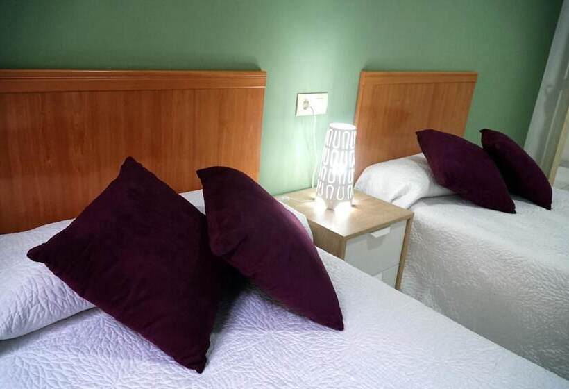 مسافرخانه Antares