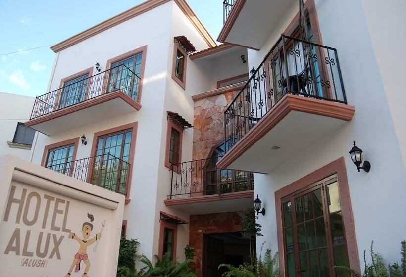 בית מלון כפרי Aalada Playa Del Carmen