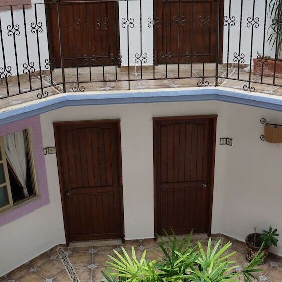 בית מלון כפרי Aalada Playa Del Carmen