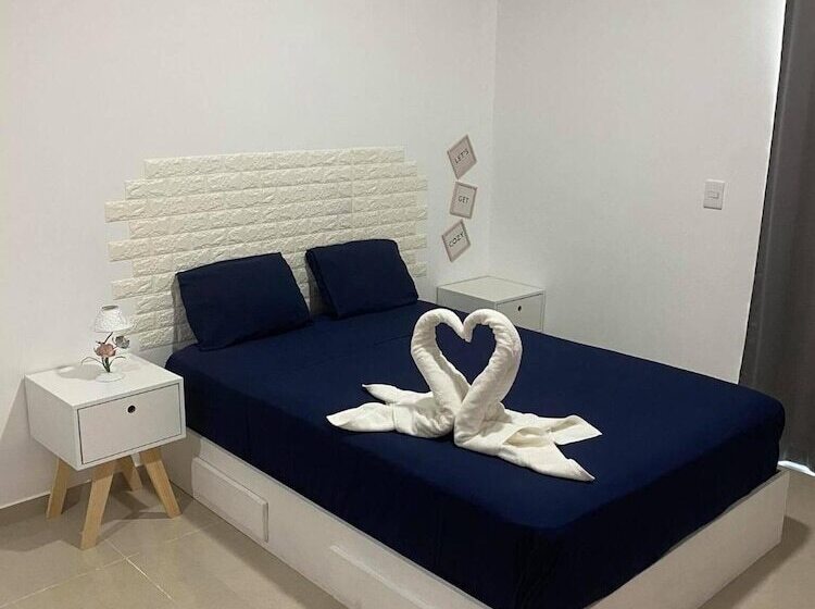 בית מלון כפרי Aalada Playa Del Carmen