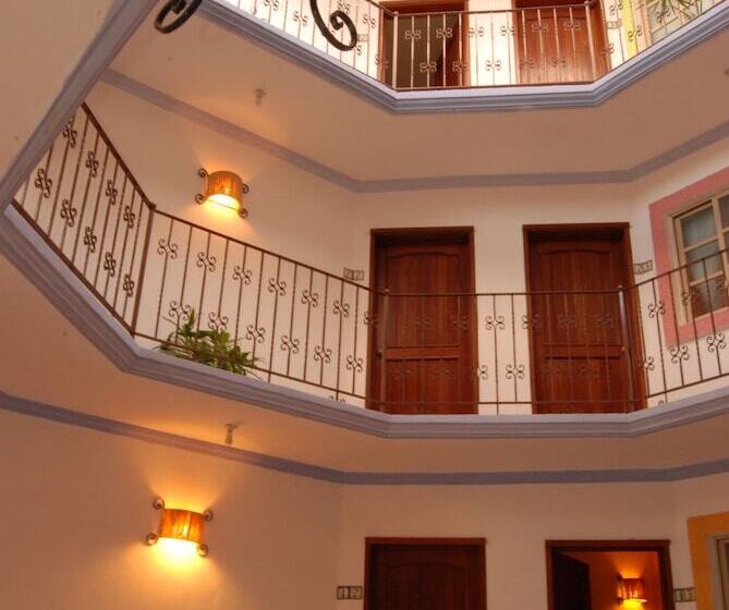 בית מלון כפרי Aalada Playa Del Carmen