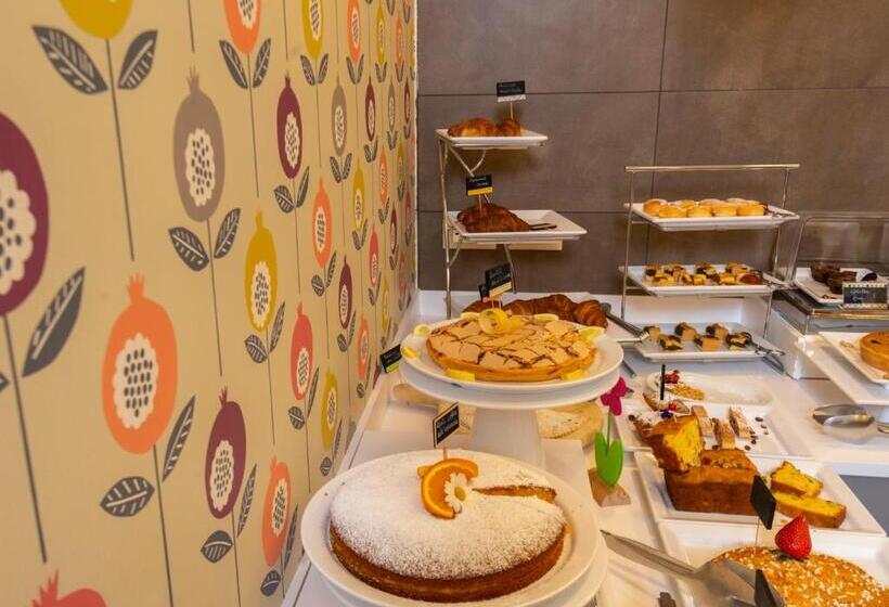 Отель Accademia