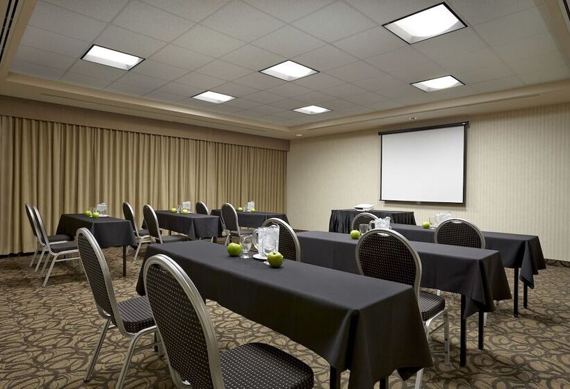 Acclaim Hotel By Clique