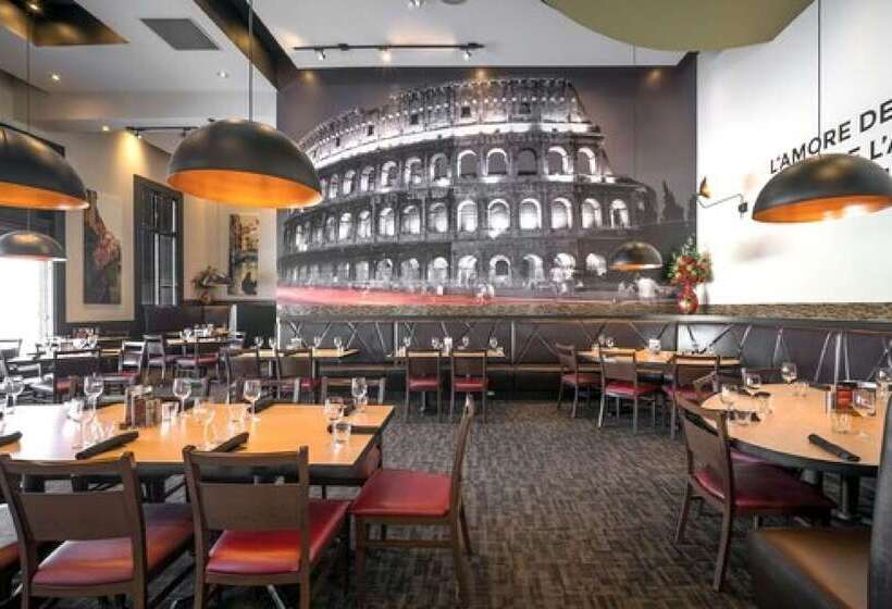 Acclaim Hotel By Clique