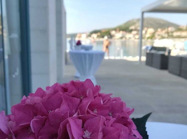 酒店 Admiral Grand