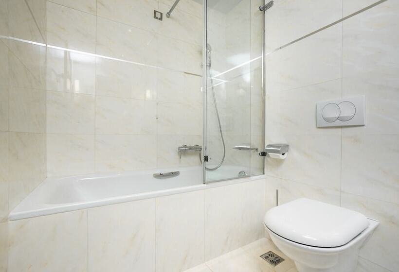 酒店 Admiral Grand