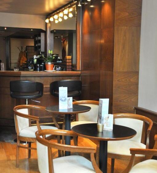 Отель Athens City