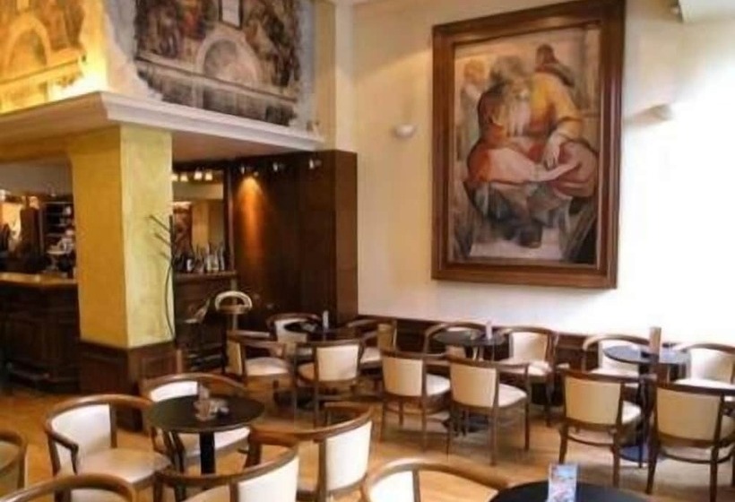 Отель Athens City