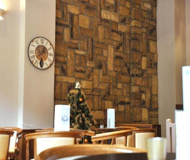 Отель Athens City